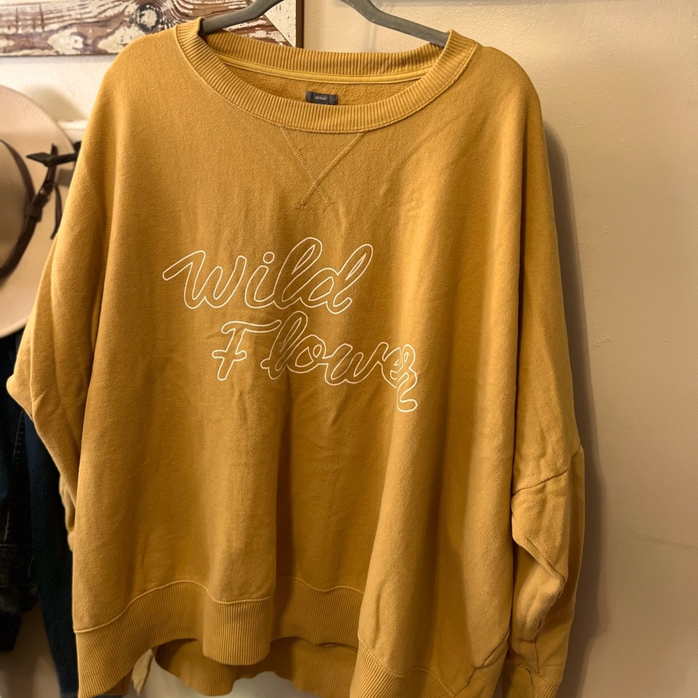 Wildflower AE Sweatshirt 💛🌼